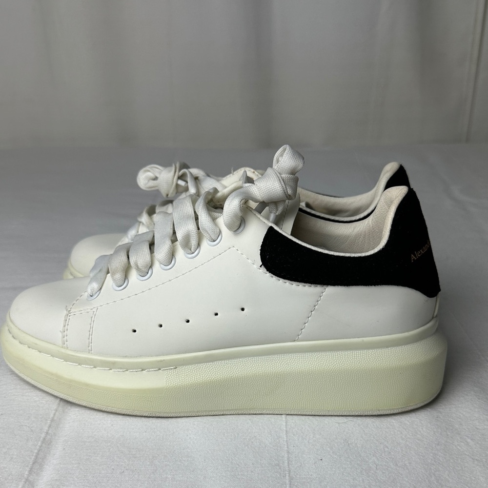 Alexander McQueen White Sneakers with Black Heel - Picture 3 of 8